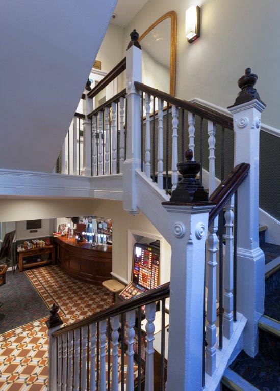 ホテル The Greyhound Wetherspoon ブリッドポート エクステリア 写真